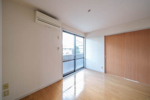 シャーメゾン・アクシス 201号-3