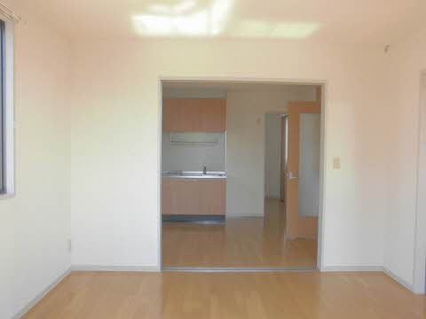 メゾンセルリアＣ 101号-3