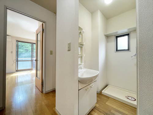 ジュネス国見 101号-7