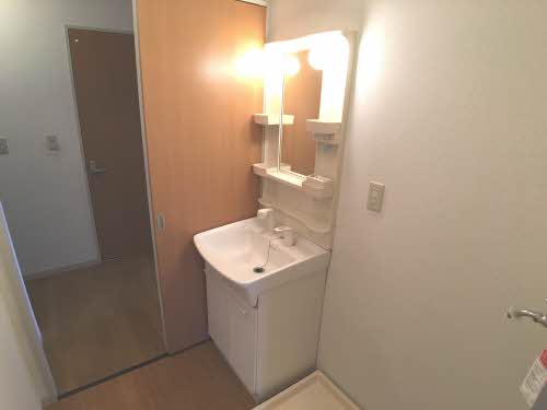 ハイツ・サンリリィ 201号-8