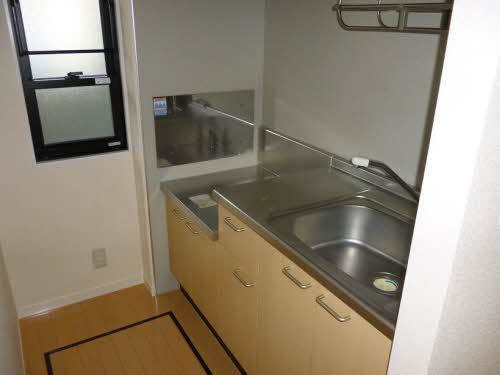 グランドワール・スズキ 201号-3