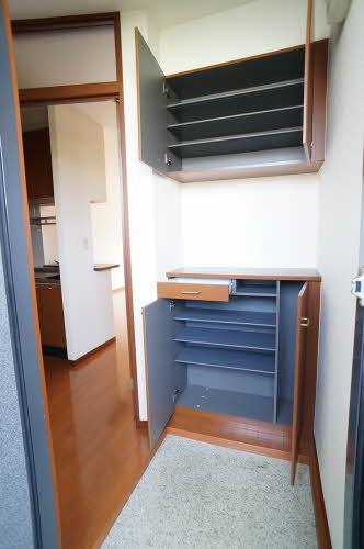 シャーメゾン米ヶ袋 203号-2