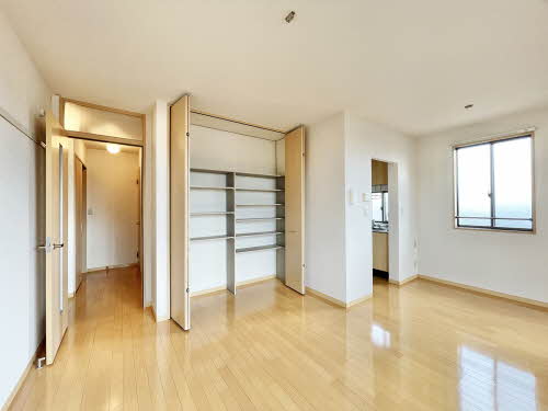 ヴィラクレストＦ 201号-3