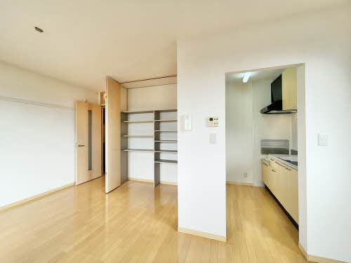 ヴィラクレストＦ 201号-4