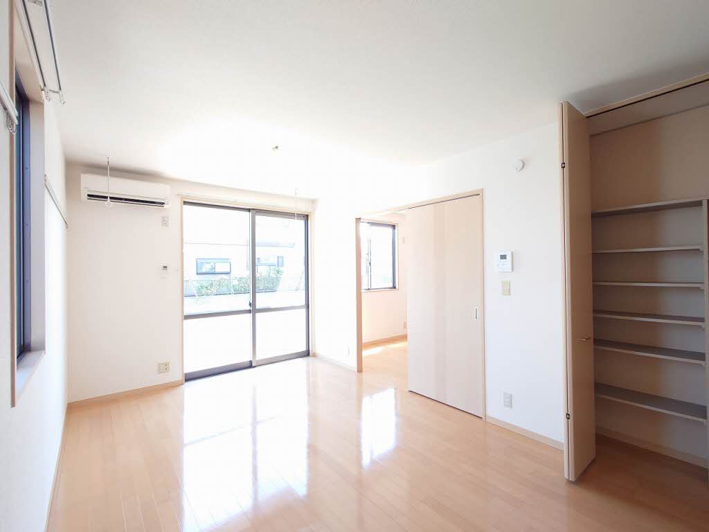 シャーメゾンシュエットＡ 101号-2