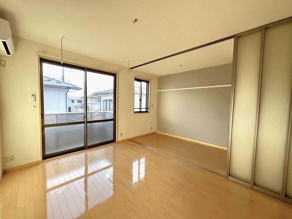 セブンフォレストＹ．Ｔ． 201号-3