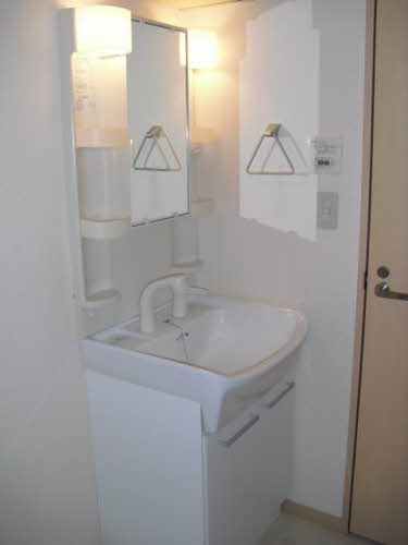 シャーメゾン上野 202号-8