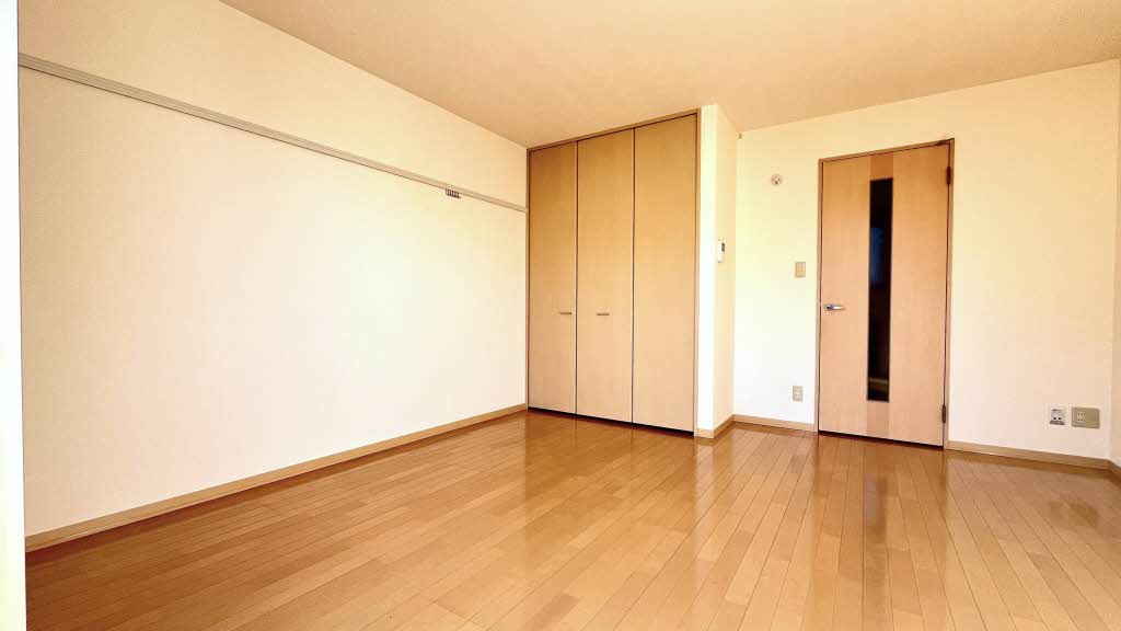 シャーメゾン黒松 202号-3