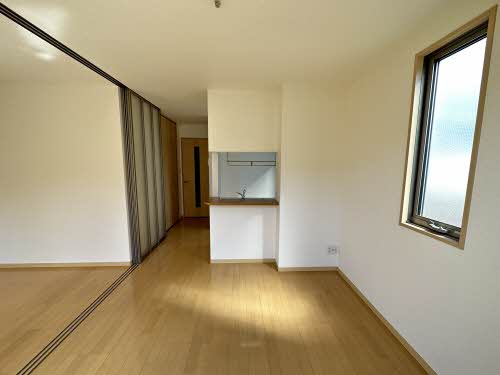 メゾン・パルコ 102号-2