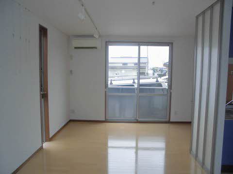 シャーメゾン・ヤマト 102号-7