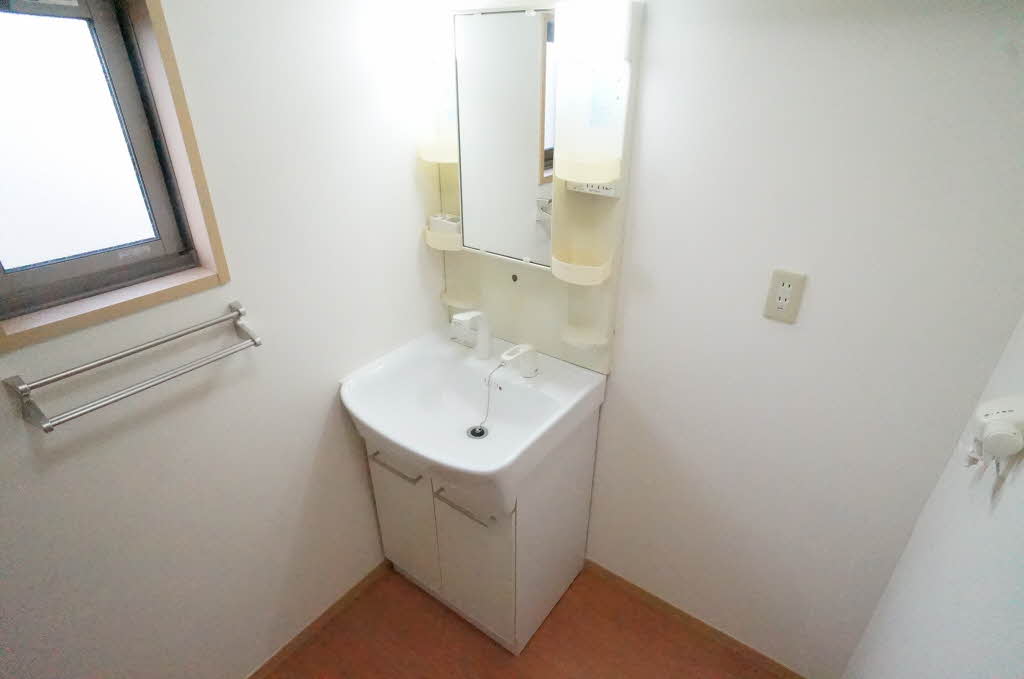 ドミトリースズキＣ 101号-6