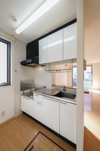 シャーメゾン・ストーンＢ 102号-4