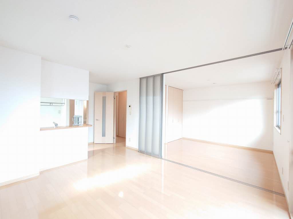 シャーメゾンさくらＢ 202号-2