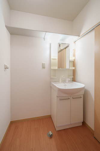 メゾン・ラークＢ 201号-8