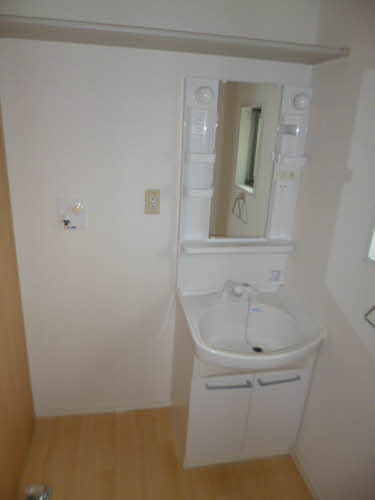 ブランシェ・上杉 201号-8