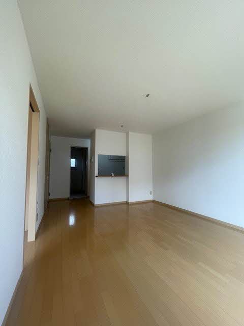 シャーメゾン・スクエアＣ 102号-3