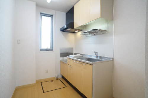 シャーメゾン・葵 103号-4