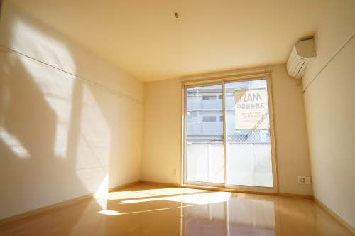 元町参番館 102号-4