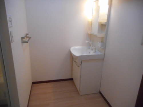 Ｅ．コート．ジェネラス 203号-6