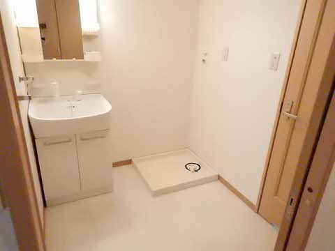 ファミーユ　さつき 302号-6