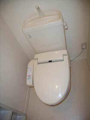 シャーメゾン・クリザンテームB 101号-3