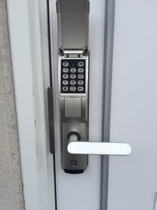 クリスタルガ－デン 101号-2