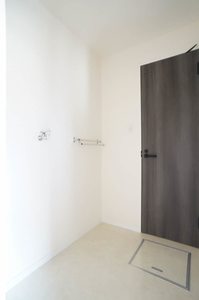 クリスタルガ－デン 102号-9