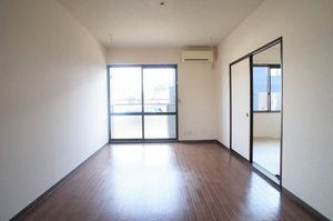 ラークハイム 102号-2