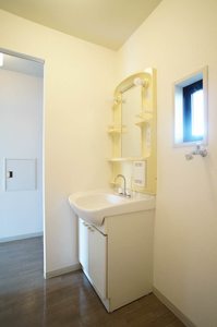 セフィーラ泉 201号-8