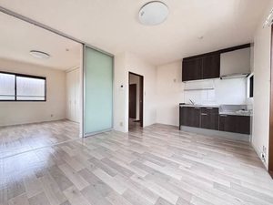 フローラ小倉寺 202号-3