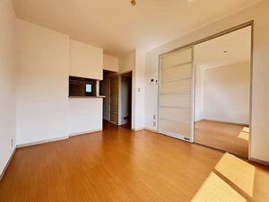 エターナルタウン A 202号-3