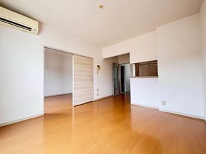 エターナルタウン C 202号-3