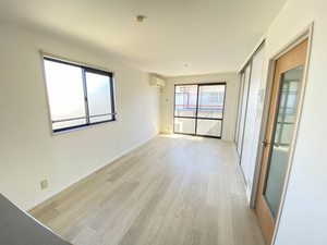 ファミールＭ・Ｋ－Ｅ 202号-2