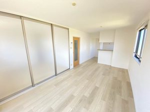 ファミールＭ・Ｋ－Ｅ 202号-3