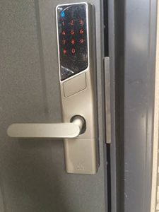 ラフォーレ南中央　Ｃ 201号-2