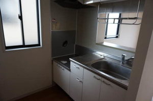 ファミーユ 202号-5