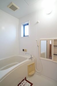 ヴィラ・クラシオンA 102号-5