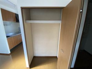 ヴィラ・クラシオンB 201号-12