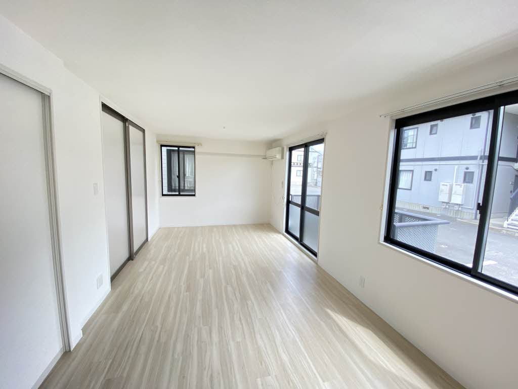 ファミールＭ・Ｋ－Ａ 102号-2