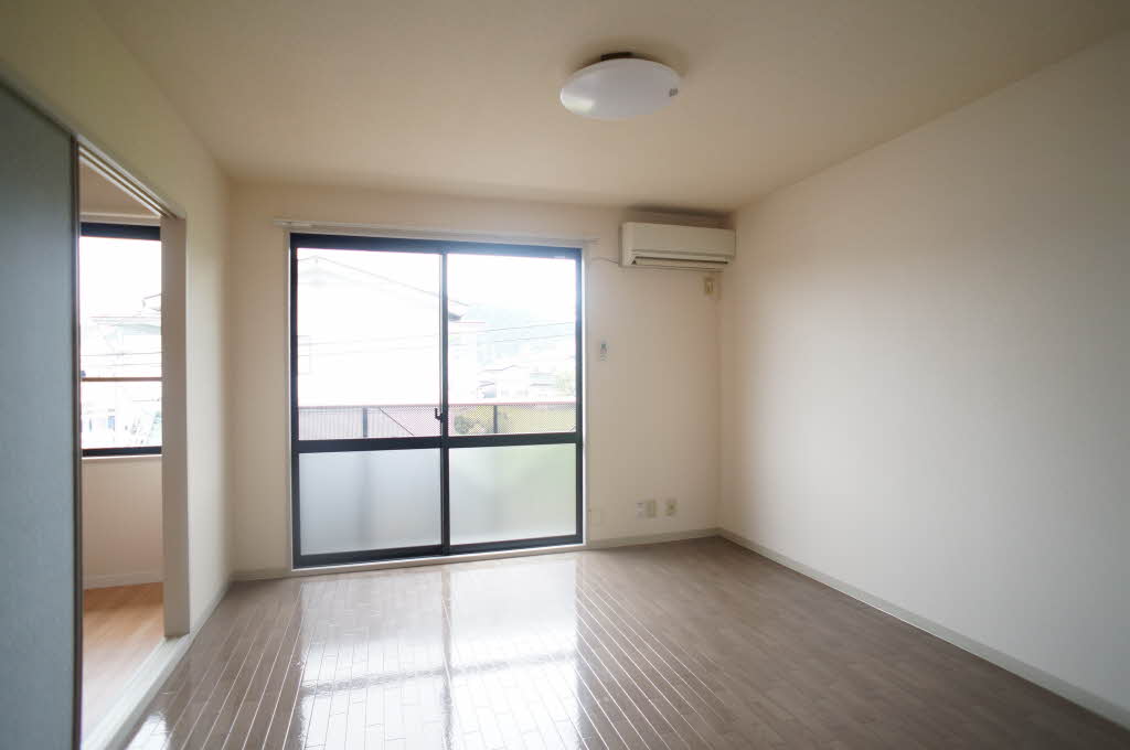 セフィーラ泉 201号-2