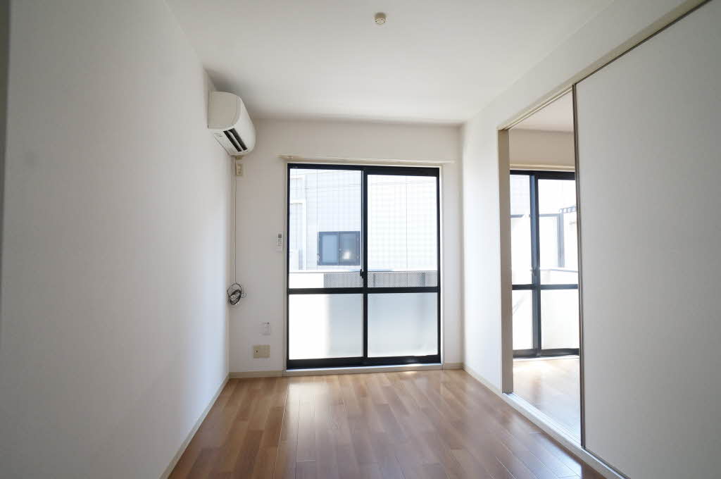 ウッディ・アベニュー 101号-2