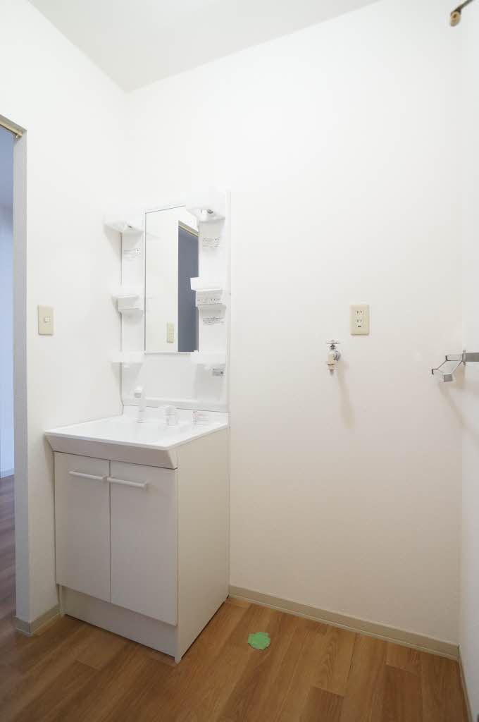 ウッディ・アベニュー 101号-8