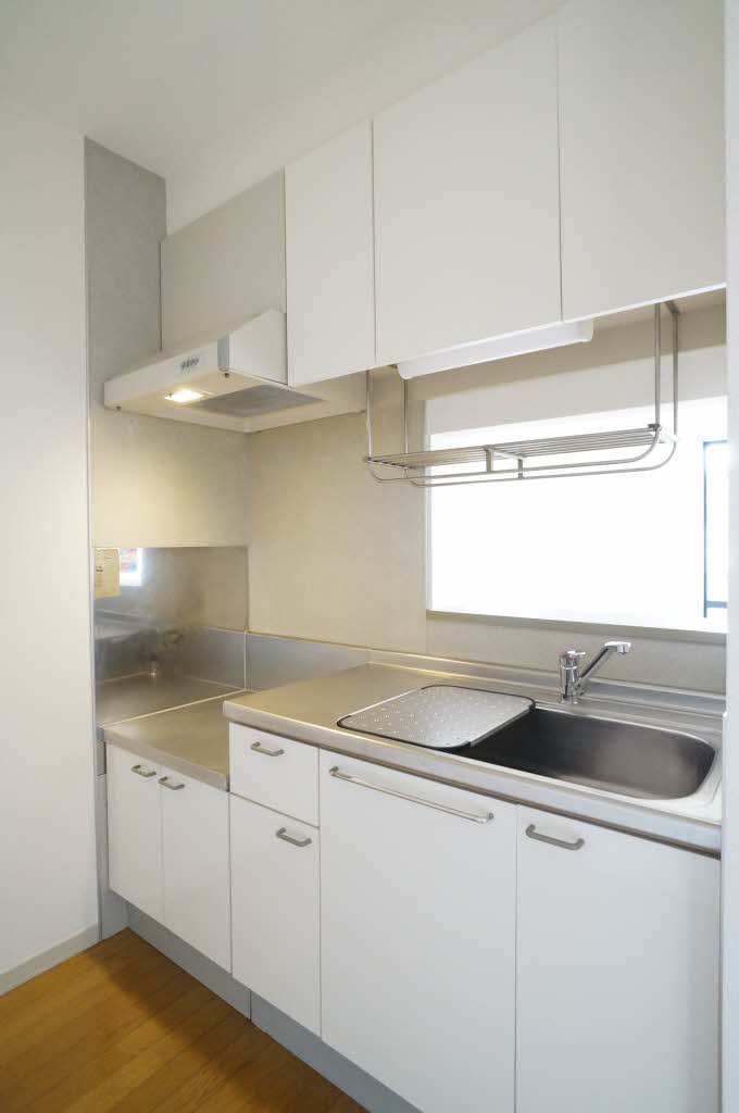 エターナルタウン D 201号-4