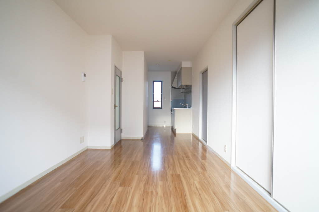 エミネンス　Ｃ 102号-3