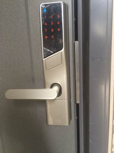 ラフォーレ南中央　Ｃ 201号-2