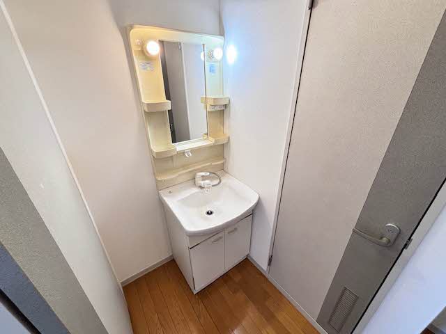 オーセントE 203号-9