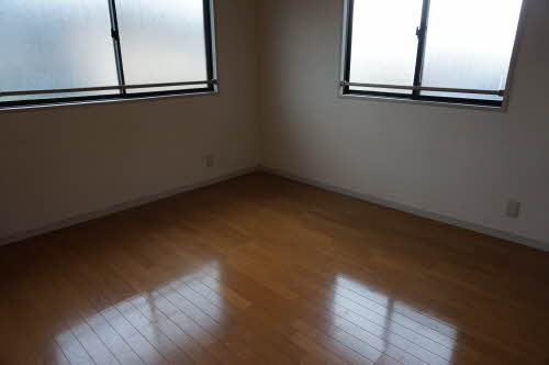 ファミーユ 202号-7