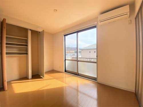 エターナルタウン E 201号-2