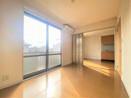 エターナルタウン E 201号-3