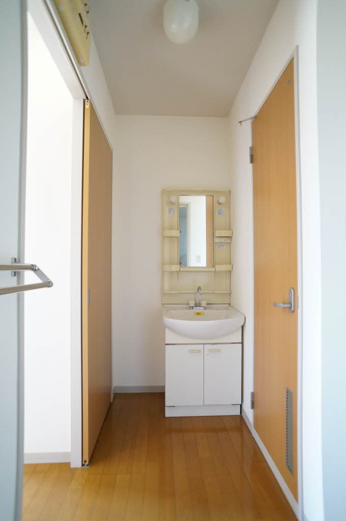 ハッピープレイス　Ｂ 201号-8